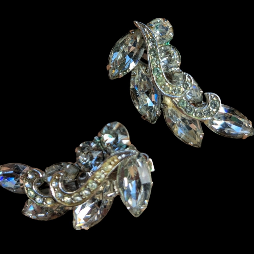Elegant Vintage Silver Rhinestone Clip Earrings